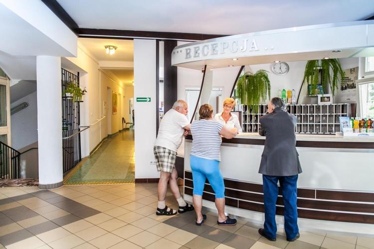 Osrodek Uzdrowiskowy Beskid Hotel Wysowa-Zdroj Exterior photo