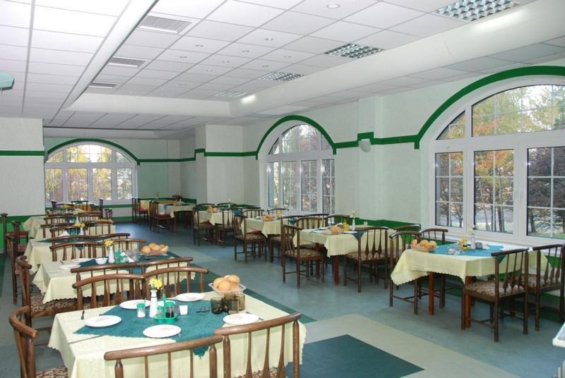 Osrodek Uzdrowiskowy Beskid Hotel Wysowa-Zdroj Exterior photo