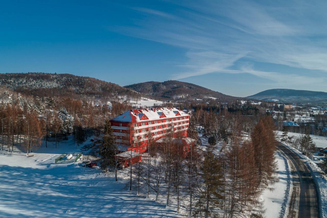 Osrodek Uzdrowiskowy Beskid Hotel Wysowa-Zdroj Exterior photo