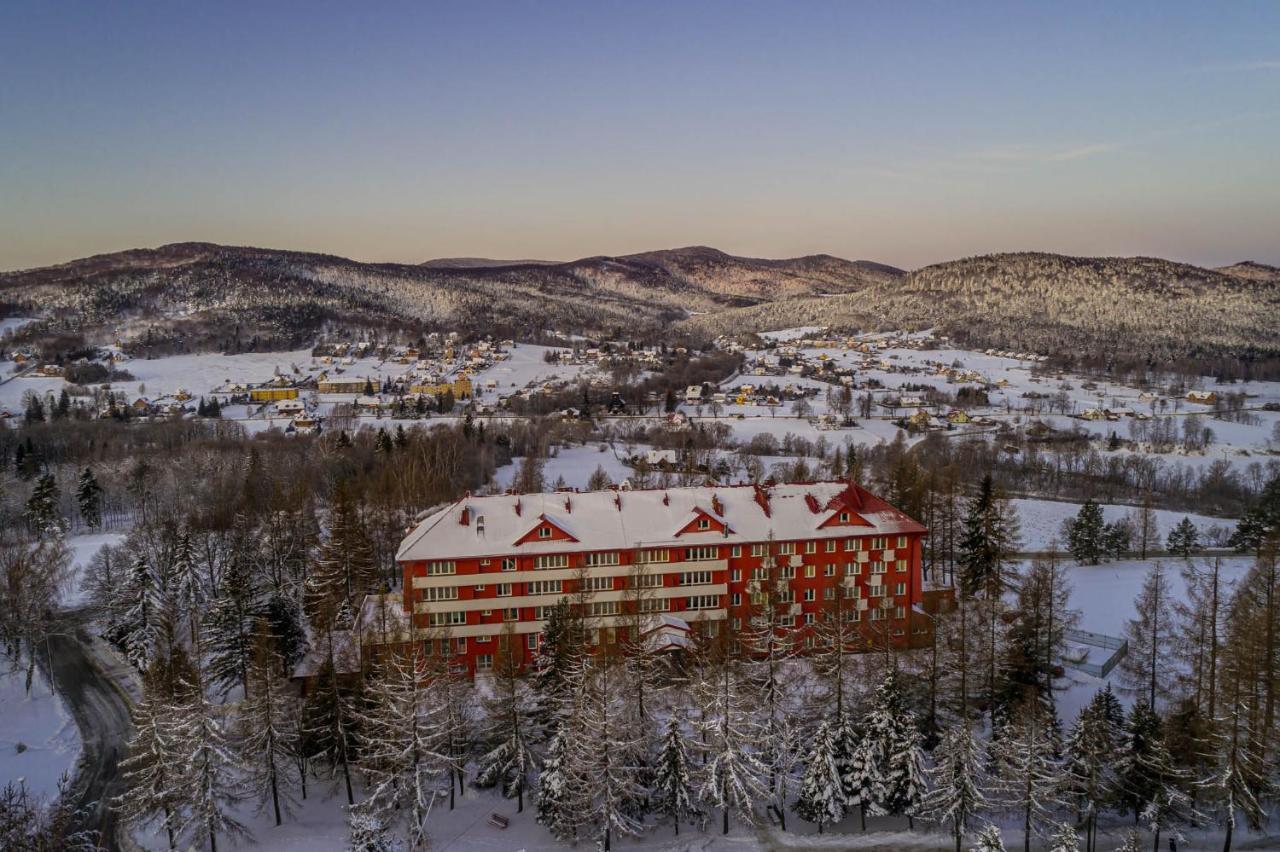 Osrodek Uzdrowiskowy Beskid Hotel Wysowa-Zdroj Exterior photo