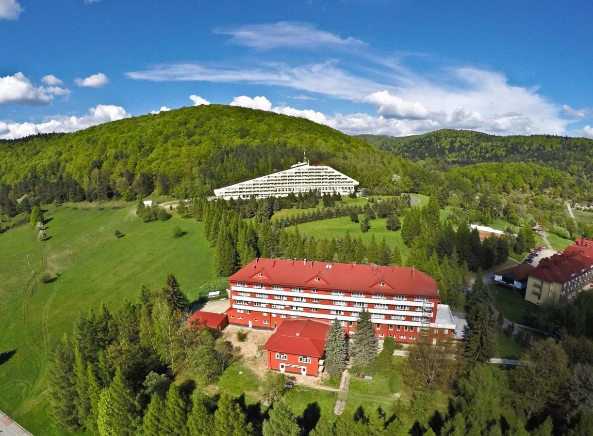 Osrodek Uzdrowiskowy Beskid Hotel Wysowa-Zdroj Exterior photo